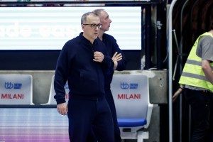Derthona Basket, test di lusso con l’Olimpia: emozioni speciali per Fioretti