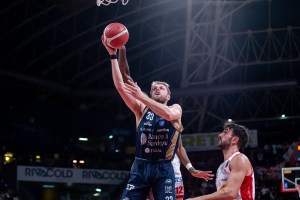 Banco di Sardegna Dinamo Sassari vs Carpegna Prosciutto Pesaro | La situazione e dove vederla in tv