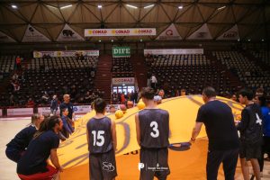 Domenica al PalaCarrara il “Basket Blue Day” con l’associazione Autismo Apuania APS