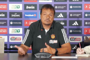 “Vedremo cosa ti faranno i sionisti”. Ergin Ataman rivela minacce dopo gara-1