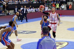 L’Olimpia Milano parte malissimo ma si riprende in fretta: espugnata Treviso. Che trema