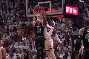 Celtics, Derrick White è l’eroe di Gara 4: Il merito va anche ai miei compagni