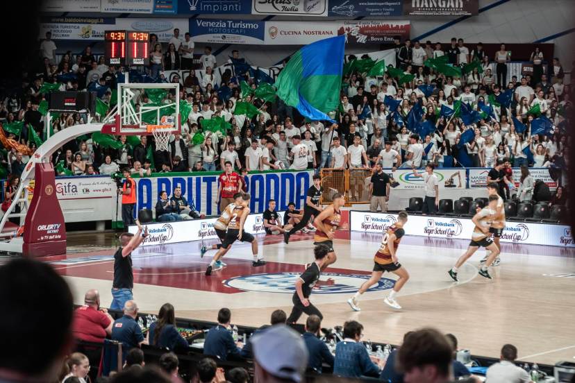 Volksbank Reyer School Cup