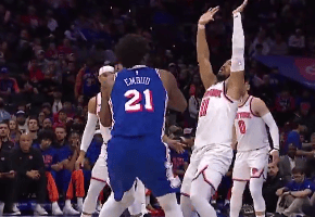 Joel Embiid: Non ho intenzione di mollare, andrei in campo anche su una gamba sola