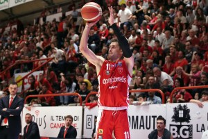 Pallacanestro Varese, contro Pistoia massimo in carriera per Davide Moretti