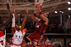 Venezia supera in gara-5 Reggio Emilia: è Tucker a guidare la Reyer in semifinale scudetto