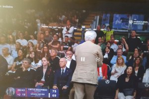 Virtus Bologna, fischio azzardato su Tucker. Massimo Zanetti non la prende bene