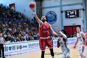 Cremona quasi sempre avanti, alla fine Melli salva il secondo posto di Milano