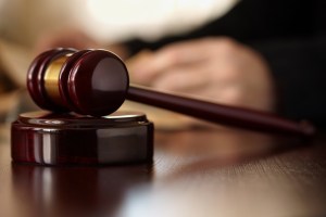Sette anni e mezzo di reclusione per violenza sessuale su minore: le tappe della vicenda romana