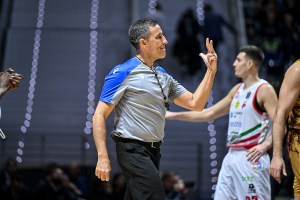 Roberto Begnis si ritira: l’arbitro termina una carriera lunga 24 anni