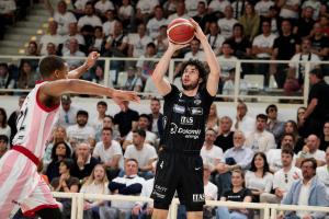 La Pallacanestro Brescia punta su Davide Alviti