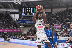 VL Pesaro, rescissione consensuale con Eric Lombardi