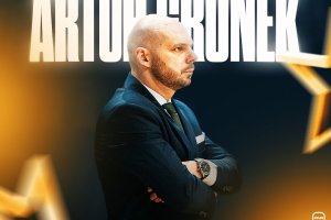 Arka Gdynia signs Artur Gronek as new head coach