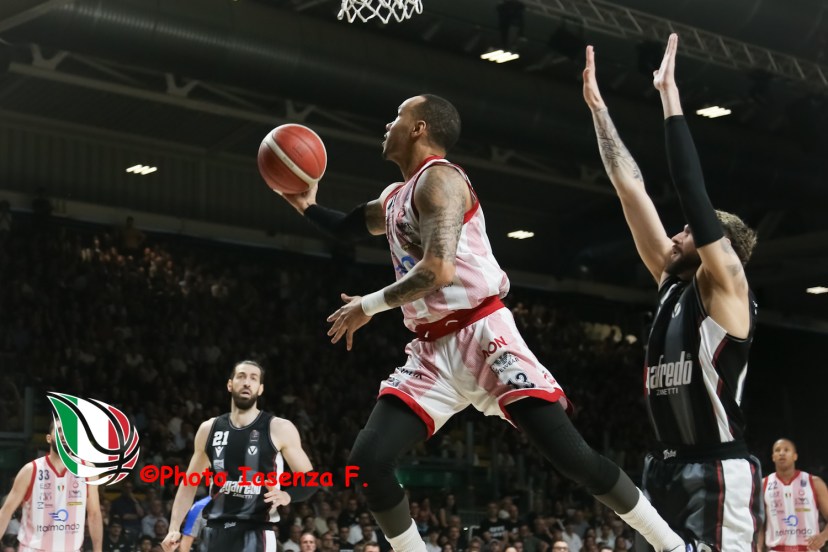 Play-off Segafredo Virtus Bologna- EA7 Emporio Armani Milano Shabazz Napier