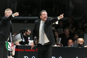 Il messaggio di Luca Banchi ai fan della Virtus Bologna: “Vogliamo rendervi orgogliosi”