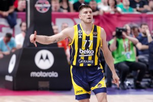 Nate Sestina reportedly close to a deal with Valencia
