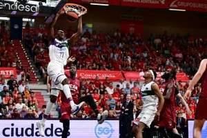 L’Unicaja passa a Murcia e riapre la serie