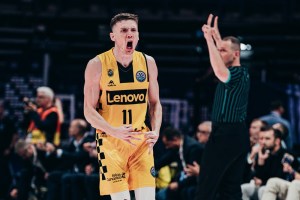 Kyle Guy opts out of his contract with Tenerife