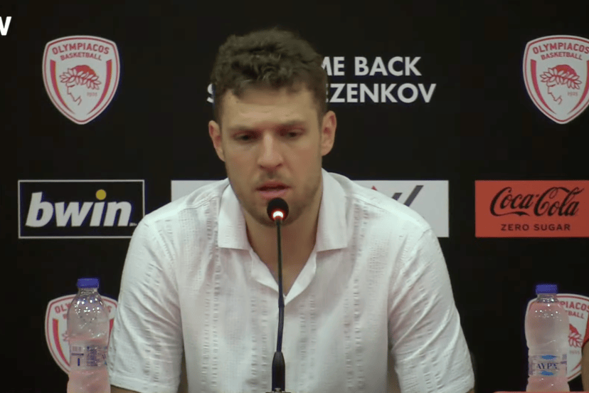 Sasha Vezenkov ha espresso il suo entusiasmo e determinazione nel tornare all'Olympiacos durante la conferenza stampa