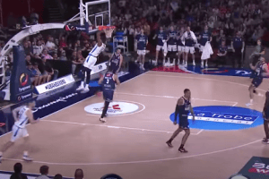 Knicks, il rookie Ariel Hukporti firma un Two-Way Contract