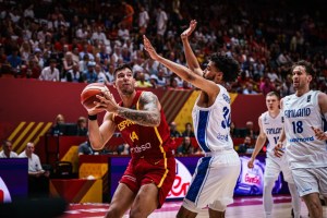 Gli iberici soffrono ma agguantano la finale contro le Bahamas