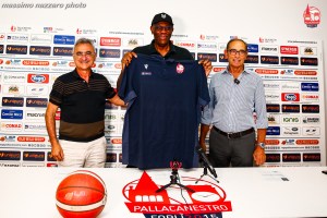 Tanti tifosi e tanto entusiasmo al raduno della Pallacanestro Forlì 2.015