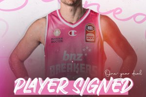 Matt Mooney signs with New Zealand Breakers