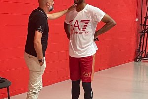 Olimpia Milano, visita di coach Buscaglia al raduno