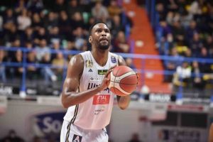 Valtur Brindisi: rescissione consensuale con JaJuan Johnson
