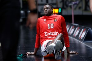 Olympiakos, sollievo per Moustapha Fall: nessuna operazione