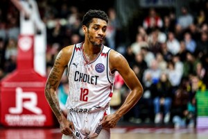 Merkezefendi officially signs Craig Randall II