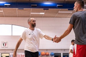 Pallacanestro Trieste sfida la Reyer Venezia: in campo per il “Memorial Luca Silvestrin”