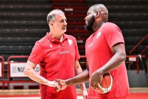 Estra Pistoia, Eric Paschall presente al PalaCarrara