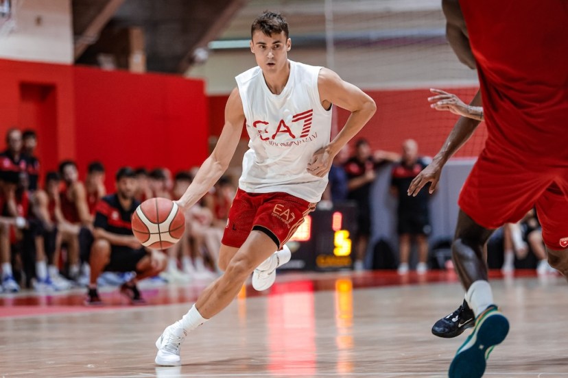 "Brooks e Dimitrijevic ok. Primi punti per Milano" titola la Gazzetta