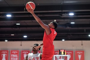 Pallacanestro Varese, Hands e Harris in crescita