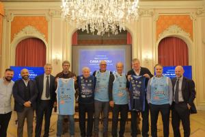 Frecciarossa Supercoppa 2024/2025: Casa Napoli, presentate le maglie ufficiali di Napoli Basket