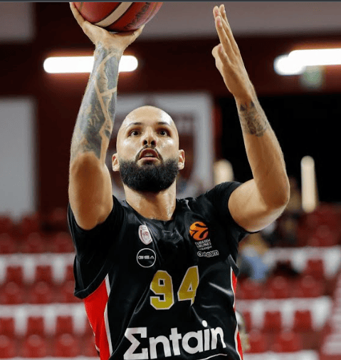 evan fournier olympiacos