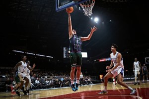 Malaga inizia con una vittoria convincente alla FIBA Intercontinental Cup