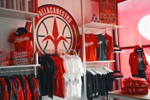 Di nuovo online lo store della Pallacanestro Trieste