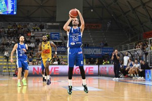 La Leonessa supera Scafati in volata con un magico Della Valle