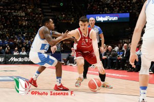Prima vittoria LBA per Milano, successo in scioltezza su Sassari 100-75