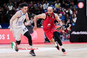 Coach Messina preaches cohesion in the Istanbul game