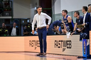 Igor Milicic dopo Sassari: “Mi vergogno di me e dei giocatori”