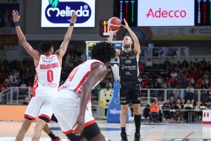 Ondata Trento tra terzo e quarto quarto: Varese ancora travolta