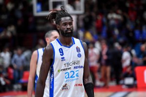 Maxima Roma-Napoli Basketball, battle for Maurice Ndour