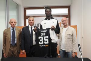 Virtus Bologna, la presentazione di Diouf: “Sono contento, dovrò farmi trovare pronto”