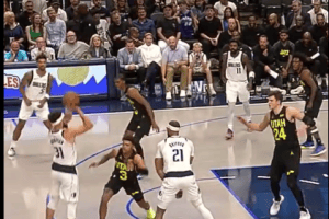 Mavs, le reazioni al debutto di Klay Thompson: “Un’arma fantastica, ha una grande intesa con Irving”