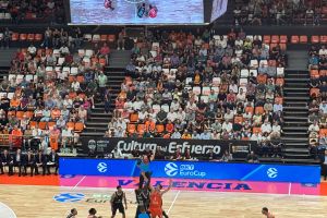 Il Valencia spazza via l’Amburgo trascinata da Costello