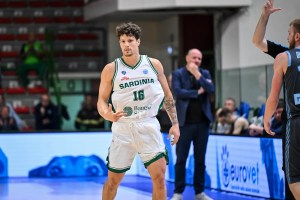 Veronesi on fire, la Dinamo Sassari si impone con autorità sul Dnipro