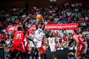 Il Maccabi Tel Aviv si iscrive alla corsa per Saben Lee